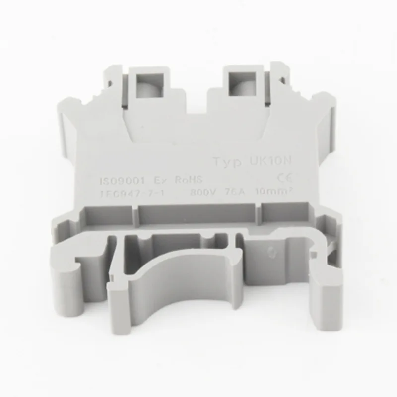 यूके 10एन दीन रेल टर्मिनल ब्लॉक