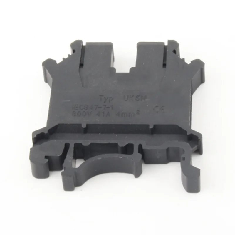 यूके 5एन दीन रेल टर्मिनल ब्लॉक